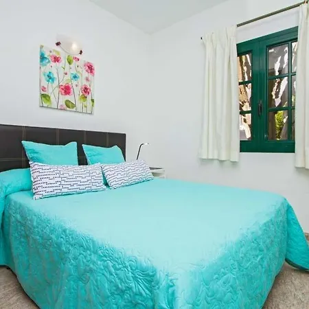 Puerto Del Carmen Sleeps 8 Pool Air Con Wifi